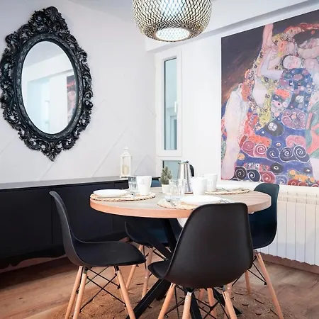 Martell Apartment Ferrol